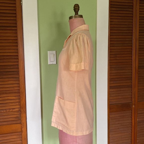 1970s Peach Embroidered Blouse - Picture 5 of 8
